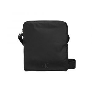Calvin Klein Schwarze Messenger-Tasche aus recyceltem Polyester